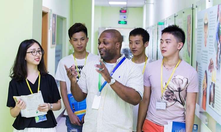 珠海平和英语村