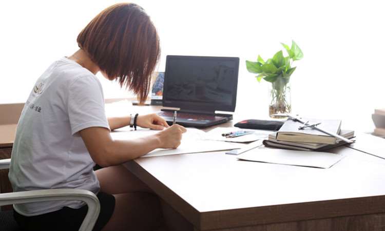 湖畔国际艺术与设计教研院