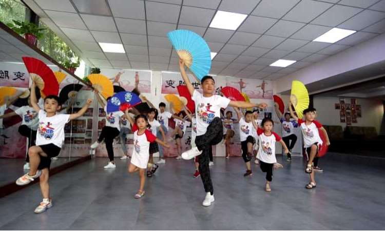 郑州丁东杰正宗川剧变脸培训