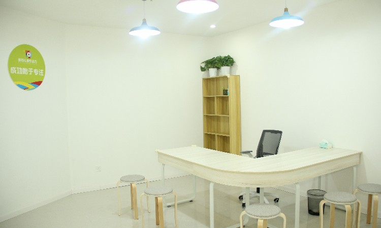 成都多特儿童专注力培训