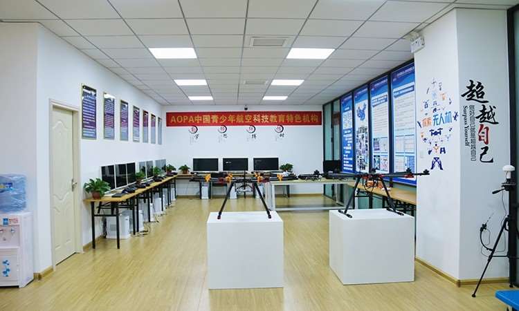 云客达无人机培训