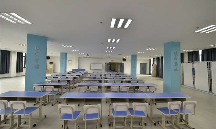 湖北康本护理培训学校