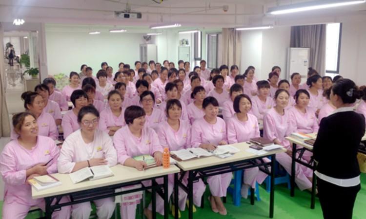 陕西金贝儿母婴家政服务