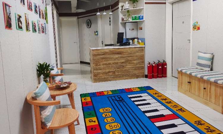 北京华艺春蕊钢琴声乐培训