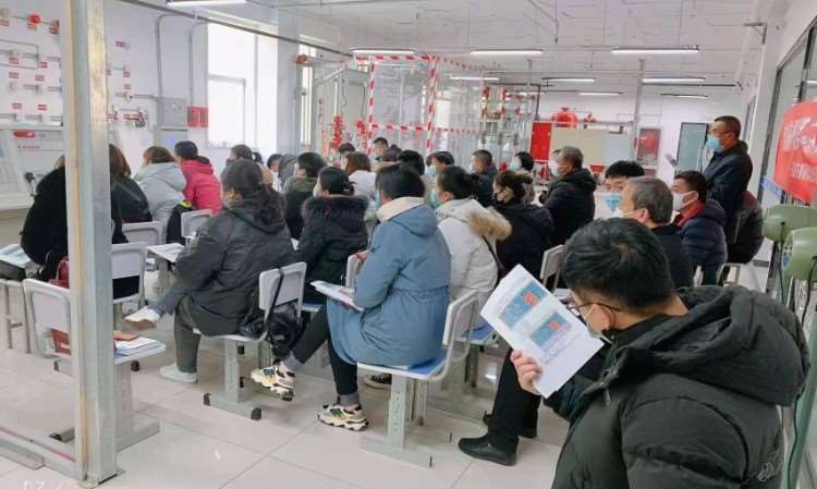 石家庄睿砺博职业培训学校