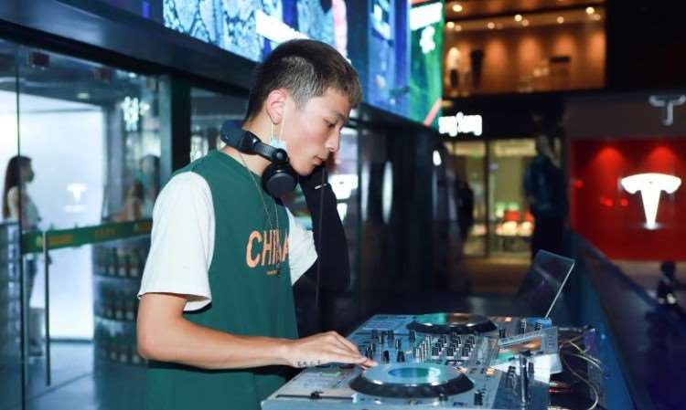 重庆星电音DJ MC训练营