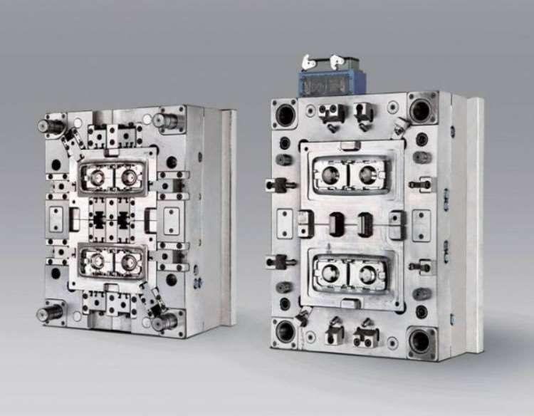 塑料模具设计师