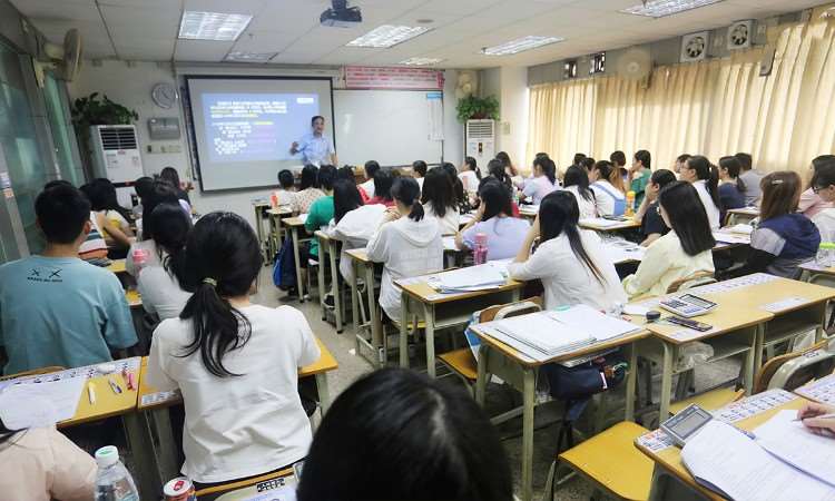 广州陈文卫教育