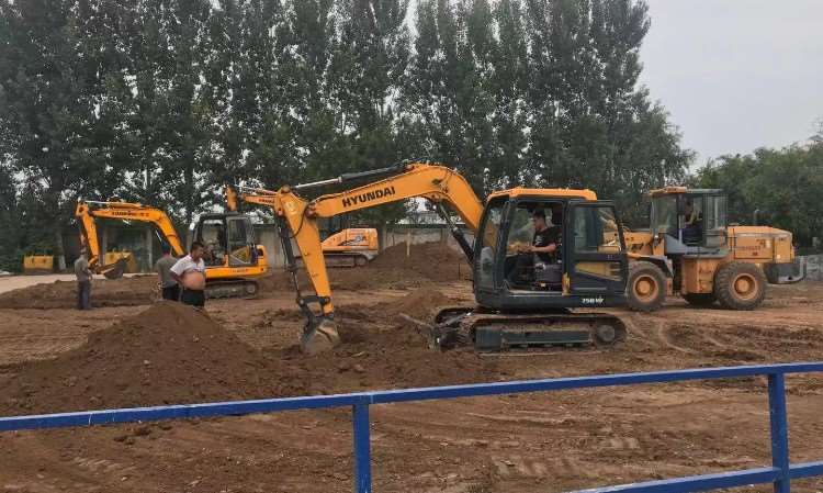 济南挖掘机技术培训