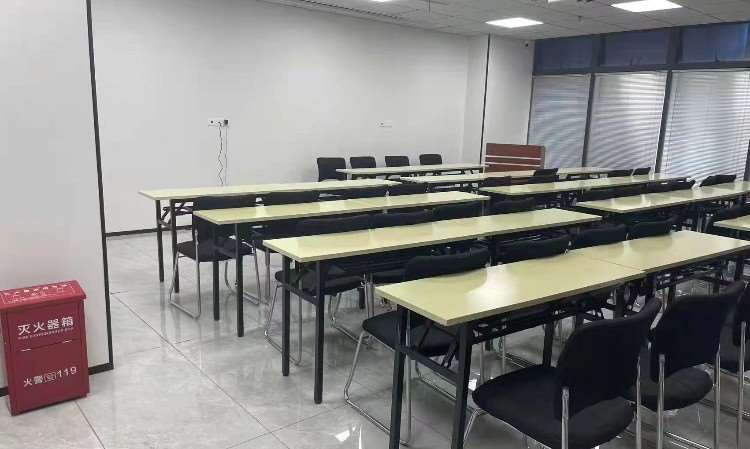 重庆富冬职业培训学校