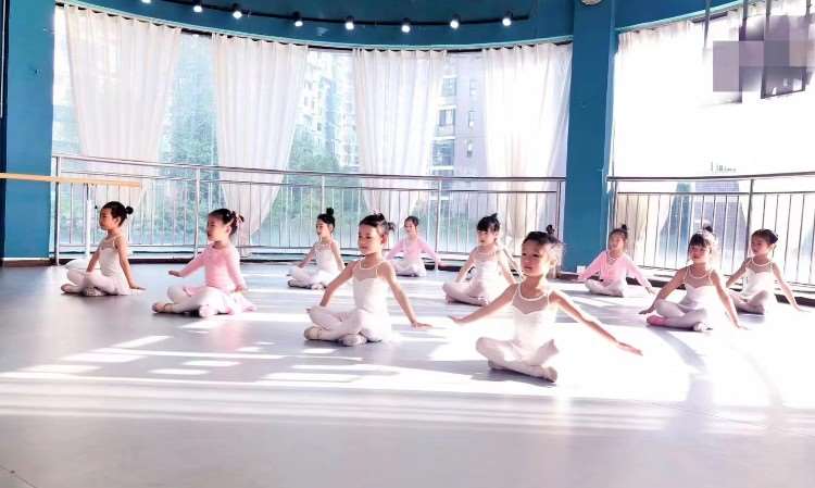 合肥儿童中国舞舞蹈培训班