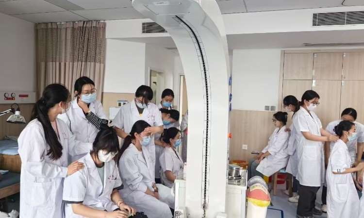 济南中医针灸推拿培训班