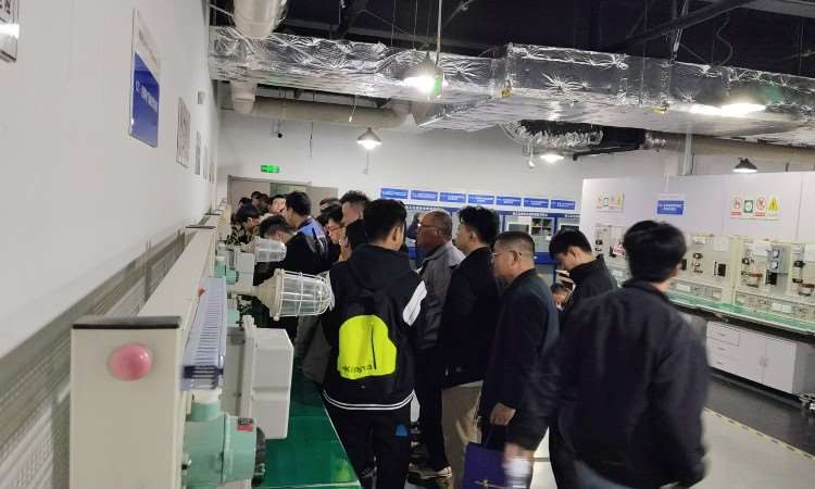 青岛西海岸新区职工技术培训学校