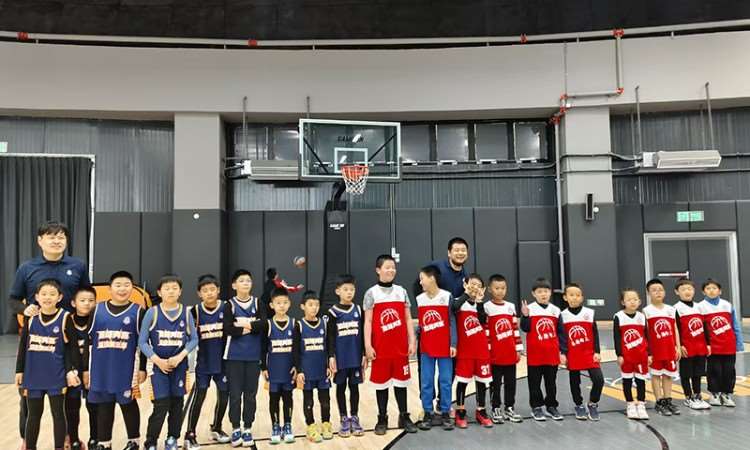 北京昂扬向上篮球